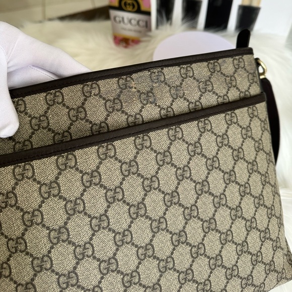 GG Messenger Bag - Picture 17 of 17